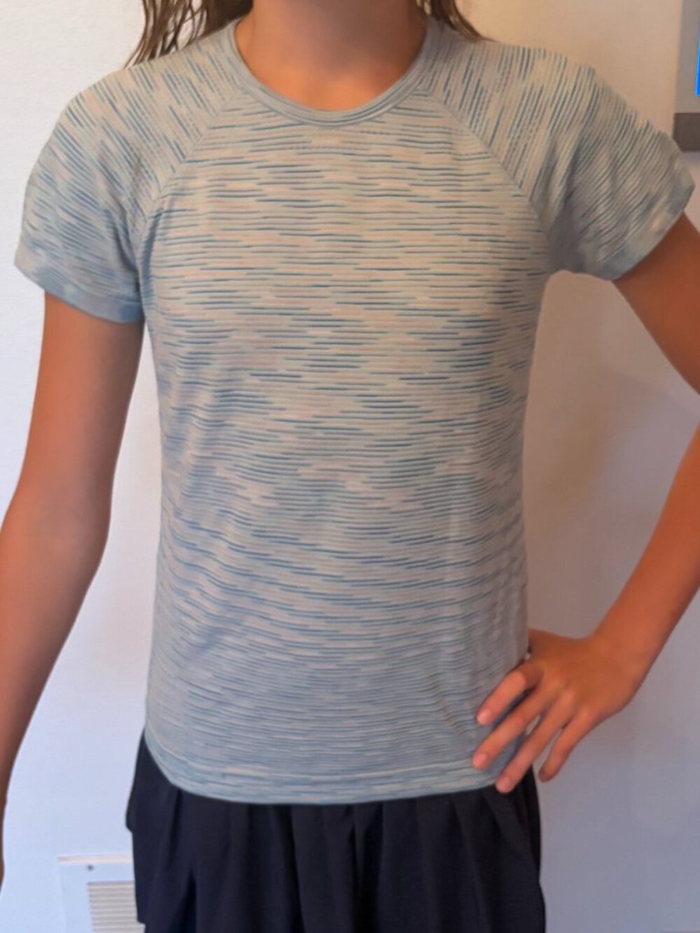 Athleta Girl Power Up Spacedye Tee M 8/10 Blue Gray